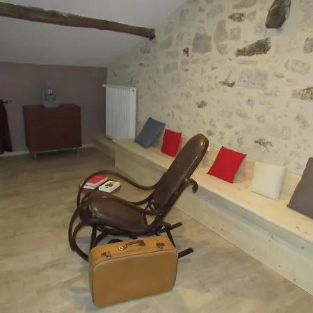 Oda ve Kahvaltı La Maison Des Graves