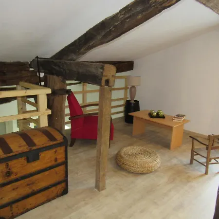 Oda ve Kahvaltı La Maison Des Graves