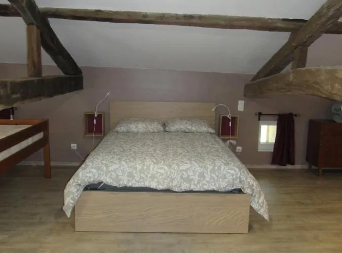 La Maison Des Graves Panzió 3*